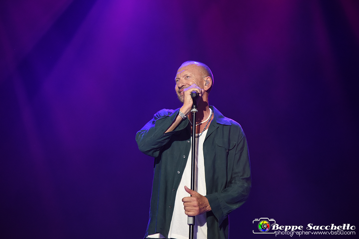 VBS_0718 - Concerto Biagio Antonacci - Palco Centrale Tour 2023.jpg